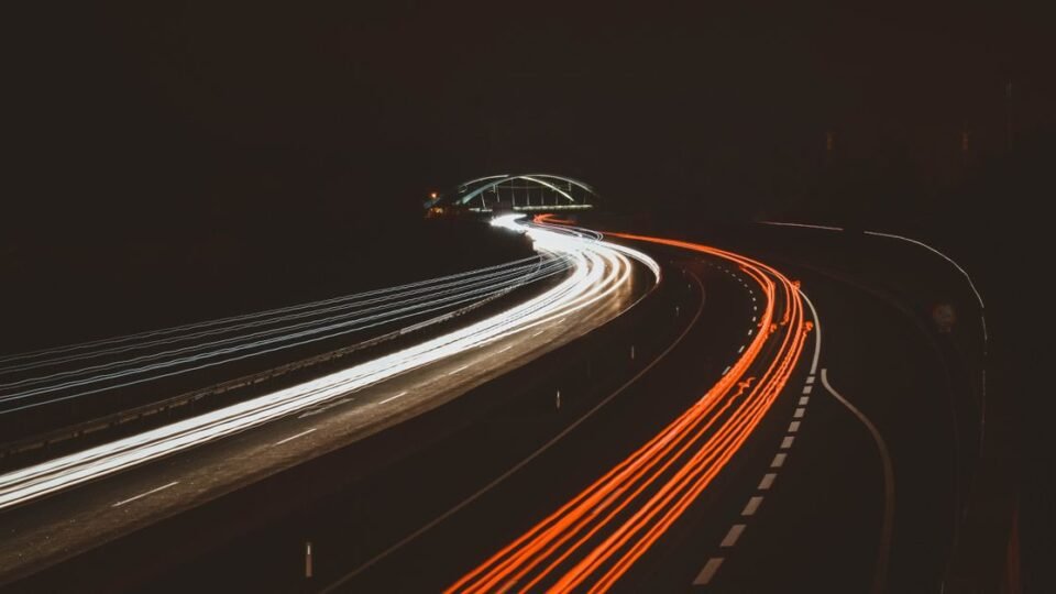 API Gateway 도입할 때 라우팅 오류 줄이는 법, 트래픽 폭주 전에 점검할 미들웨어 설정 기준